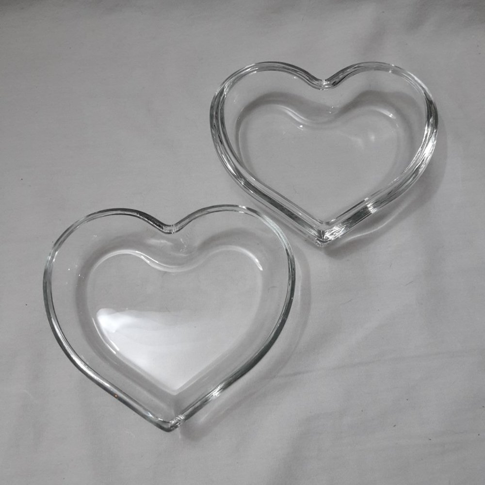 Heart Trinket Dish Clear Glass with Cover - Picture 4 of 7